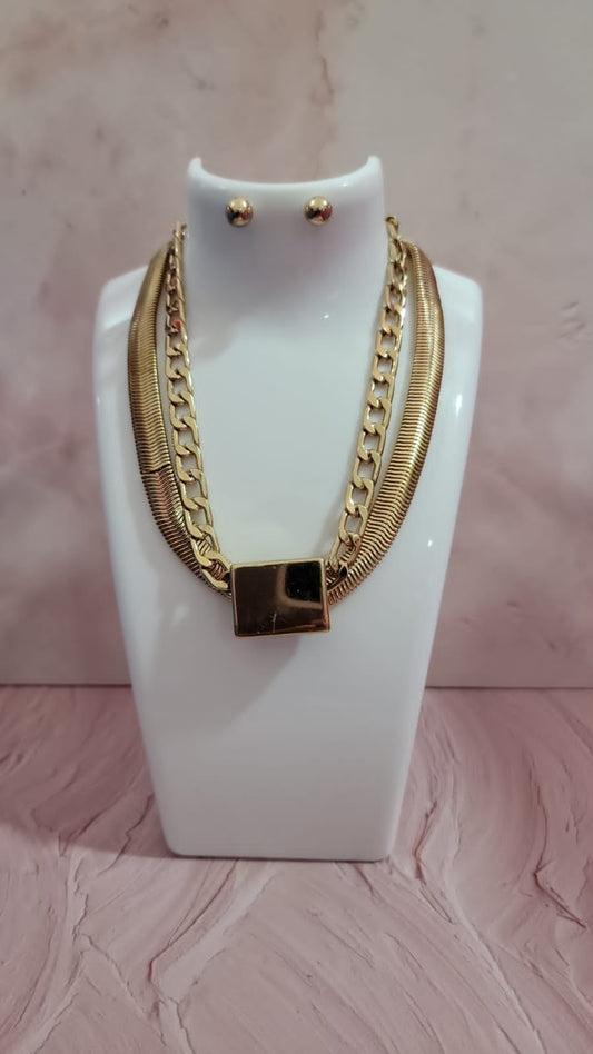 Chunky necklace gold