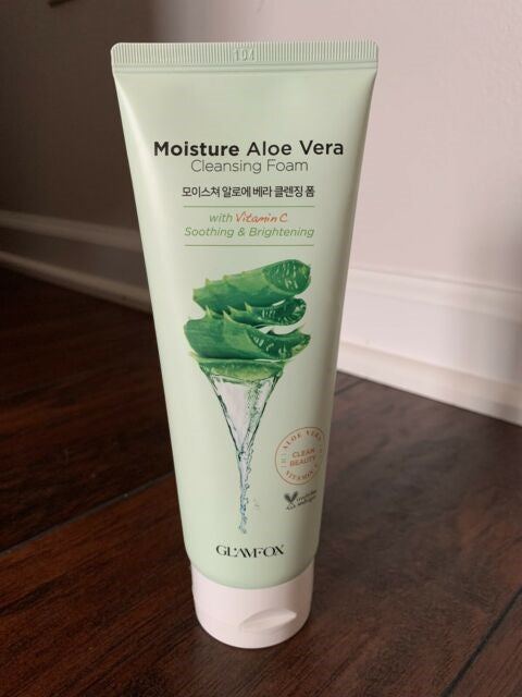 MOISTURE ALOE VERA CLEANSING FOAM